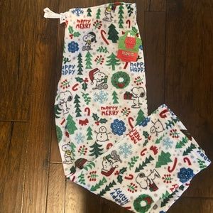 NWT Peanuts Christmas PJ Pants